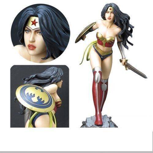 Fantasy Figure Gallery DC Comics Collection Wonder Woman Variant Resin Statue - Entertainment Earth Exclusive