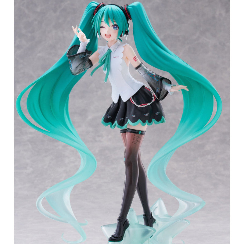 Figure Hatsune Miku NT Ver. T-most