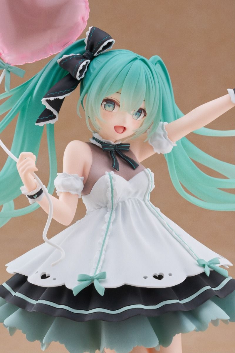 Hatsune Miku Birthday 2025 Party Ver. AMP+ Figure | Official Taito