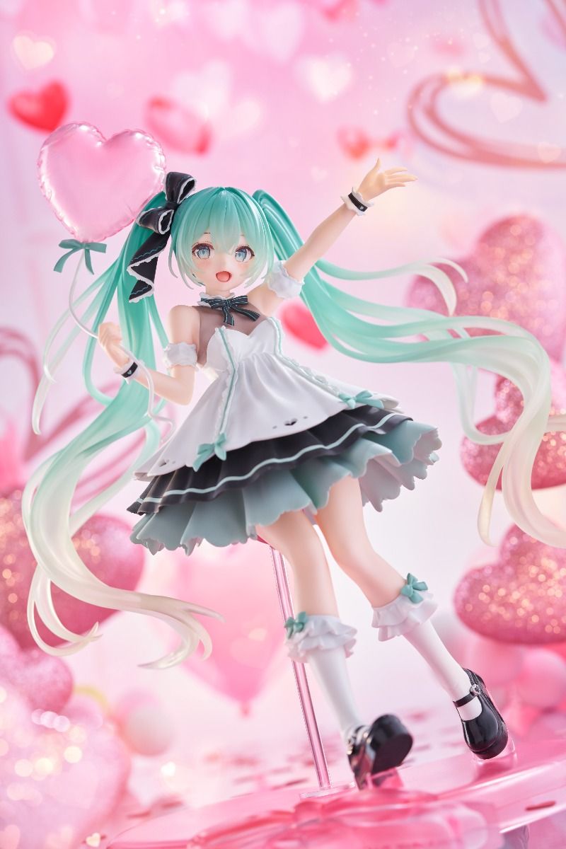 Hatsune Miku Birthday 2025 Party Ver. AMP+ Figure