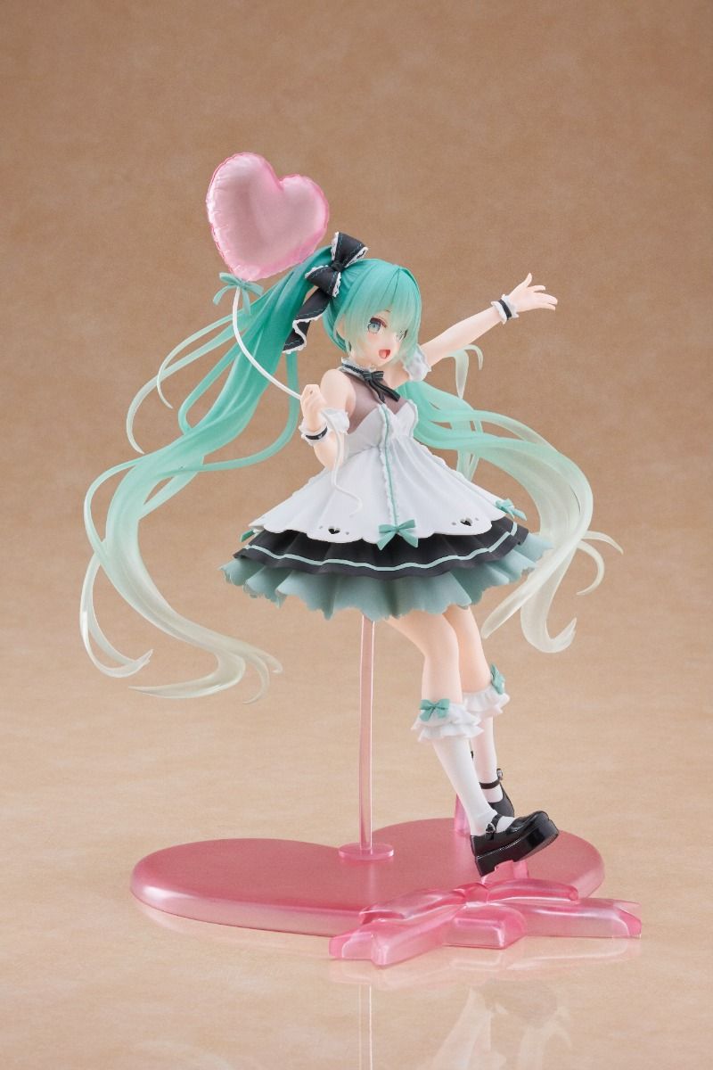 Hatsune Miku Birthday 2025 Party Ver. AMP+ Figure