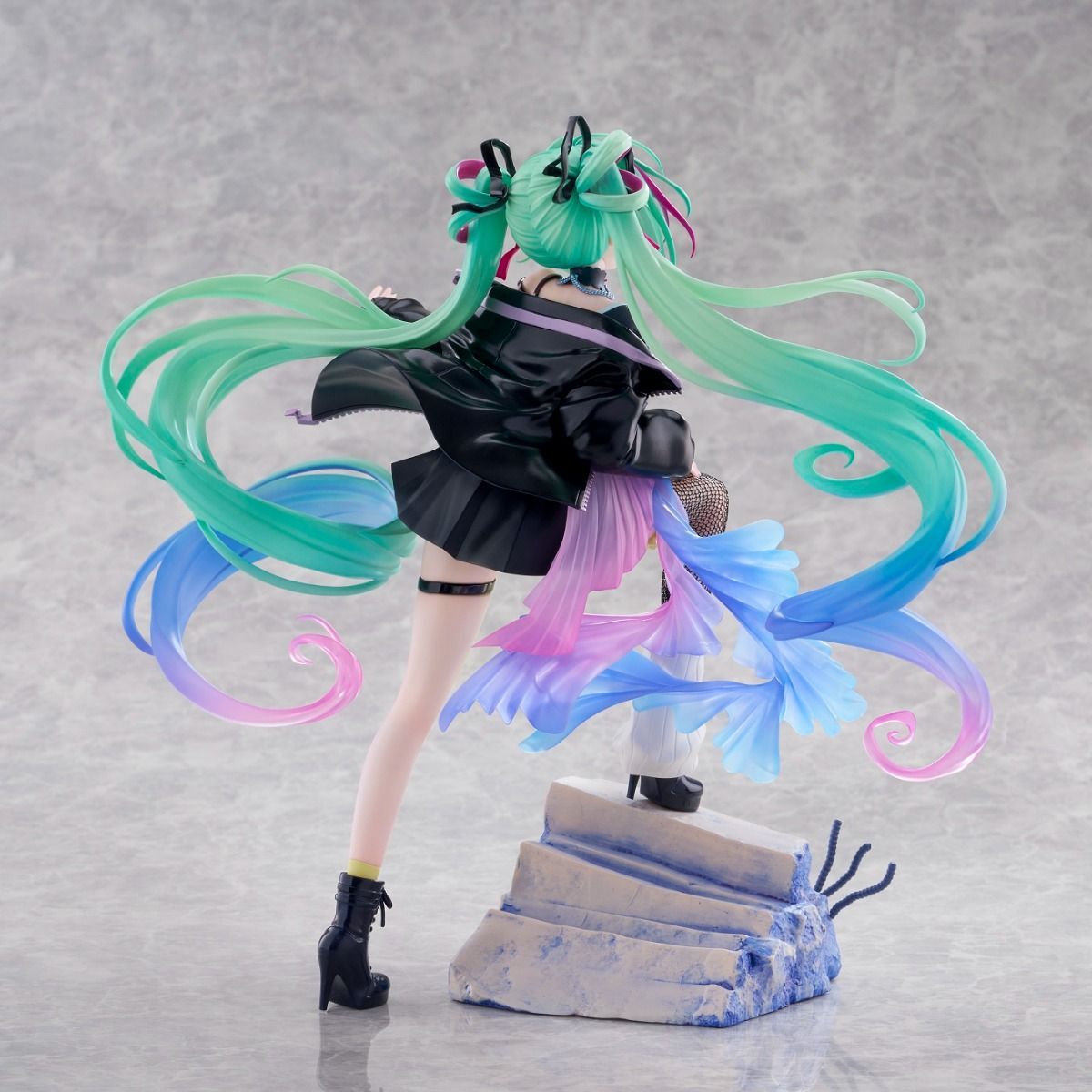 SEGA Hatsune Miku Punk! FIGURIZMα Figure – Vocaloid Collectible