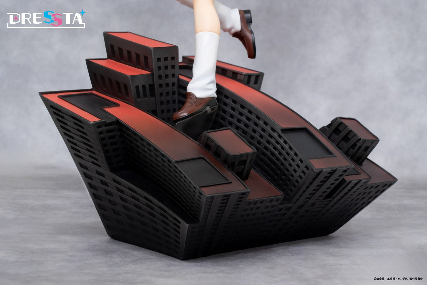 Dandadan Momo DRESSTA Statue Figure