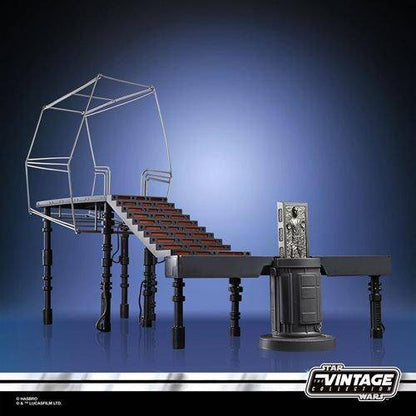 Star Wars - The Vintage Collection - Carbon-Freezing Chamber Playset with Stormtrooper Action Figure