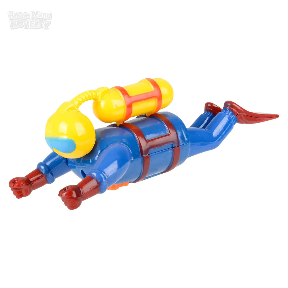 7.5" Wind Up Diver Bath Toy