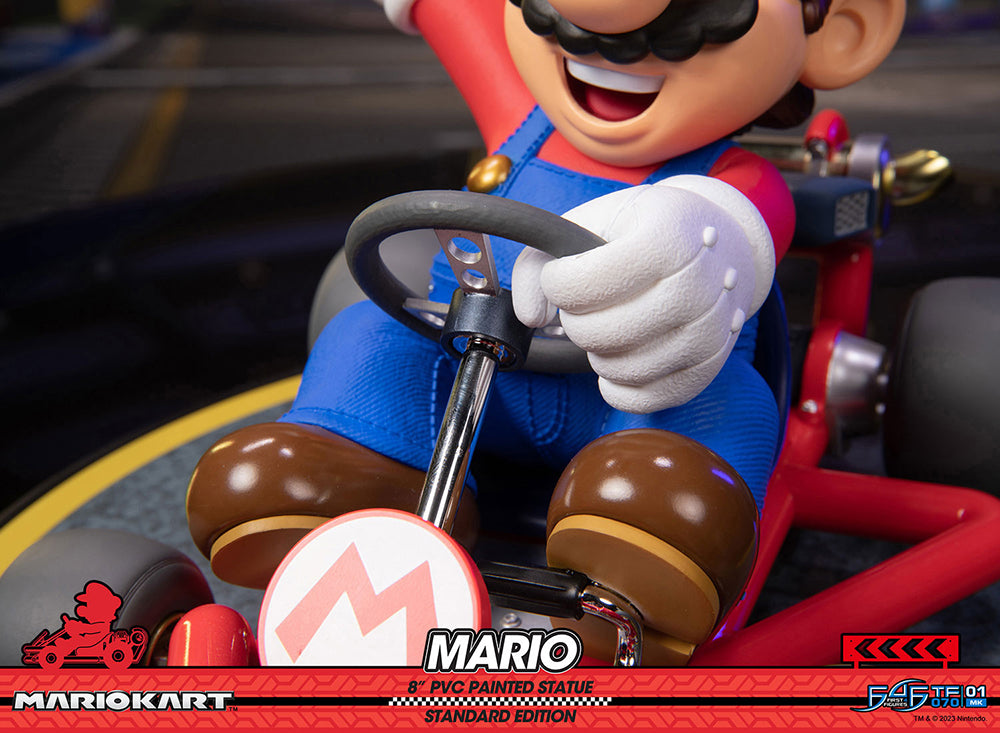 Mario Kart - Estatua pintada de PVC de Mario - PRÓXIMAMENTE