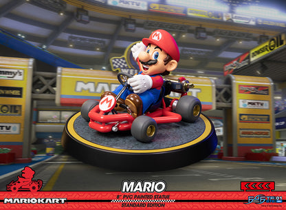 Mario Kart - Estatua pintada de PVC de Mario - PRÓXIMAMENTE