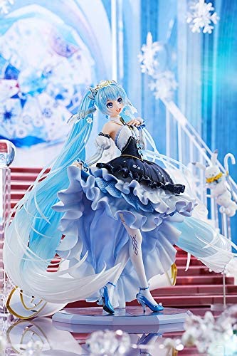 Good Smile Character Vocal Series 01: Hatsune Miku Snow Princess Version 1: 7 Scale PVC Figure