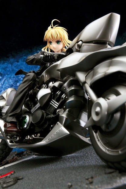 Fate Zero: Saber & Saber Motored Cuirassier 1/8 Scale Figure Super Anime Store 