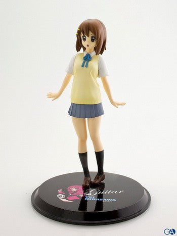 Ver uniforme de verano K-ON. Figura personaje Yui Hirasawa